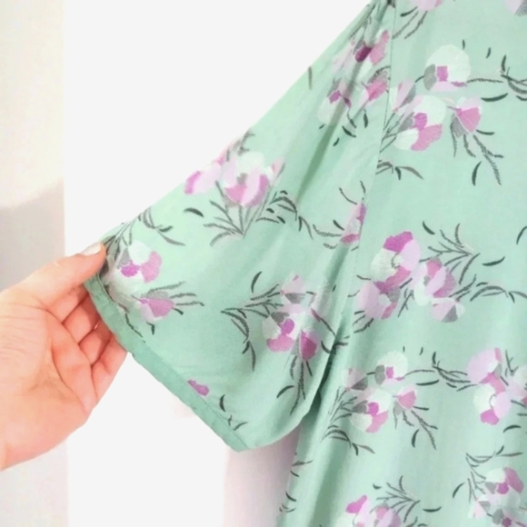 CLEARANCE Simply Emma Top Blouse Botanical Pink Green Lightweight Flowy 1X - Picture 9 of 13